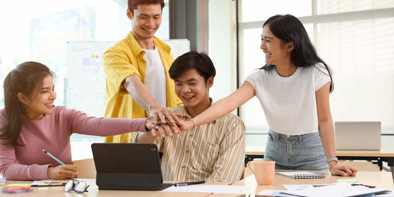 Thời gian đầu tác giả gặp khó khăn trong việc tìm kiếm nhân lực Thời gian đầu tác giả gặp khó khăn trong việc tìm kiếm nhân lực
